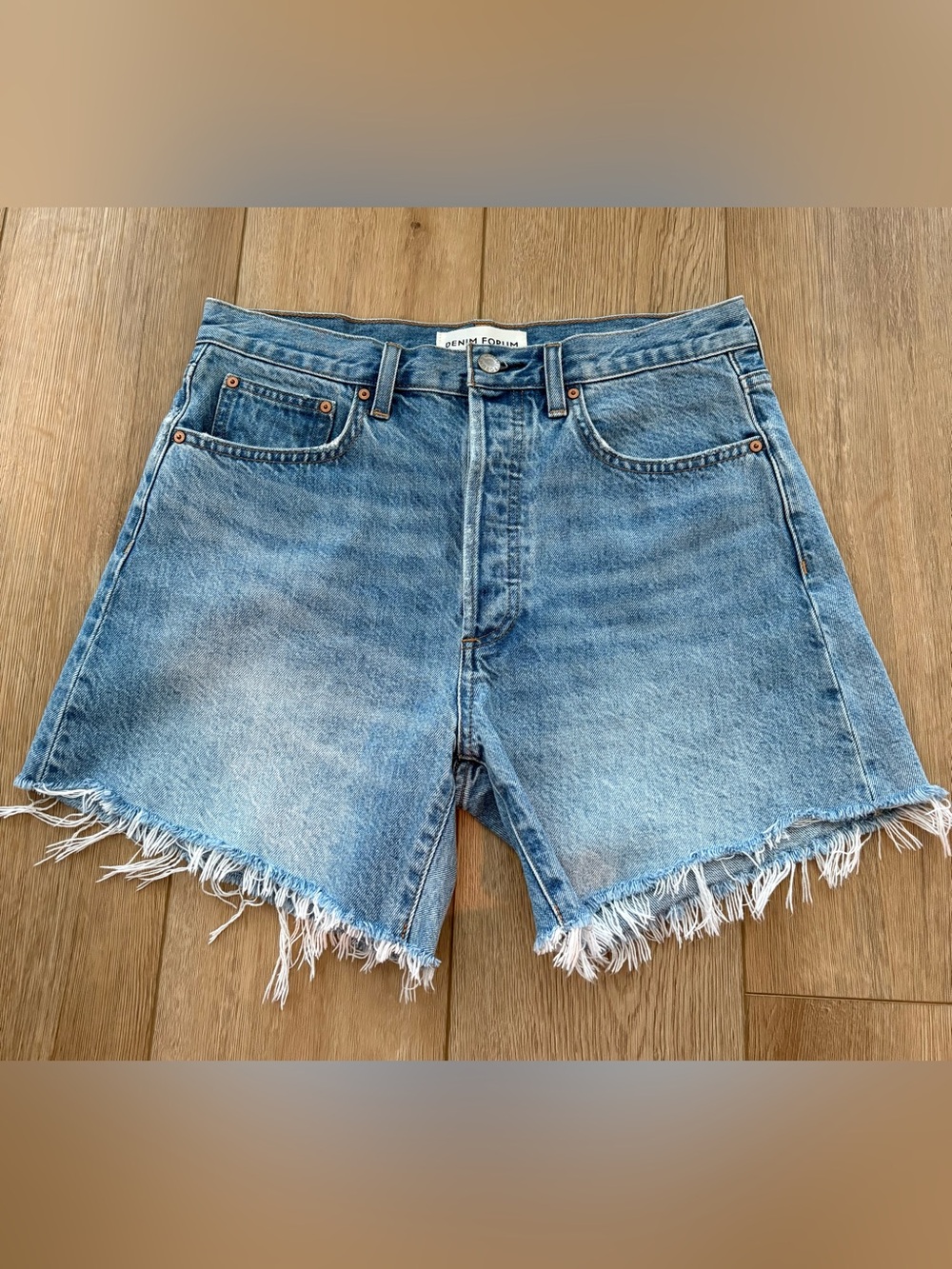 Aritzia Denim Forum Hi Mid-thigh Short